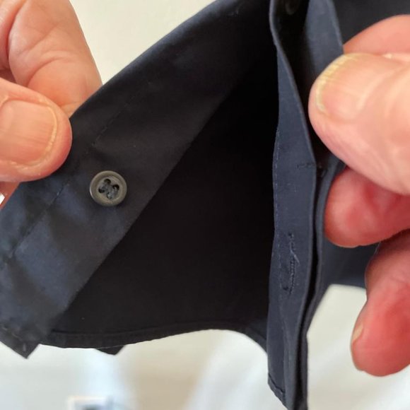 COS medium Colorblock navy top. - Picture 3 of 4